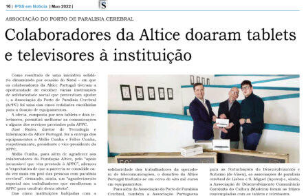 Cópia de parte de uma página do jornal Solidariedade. Em destaque notícia relacionada com a APPC (acompanhada de uma fotografia na qual aparecem três pessoas).