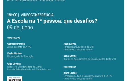 Cartaz de divulgação da iniciativa (com as informações contantes na publicação). O cartaz em um fundo azul e uma composição gráfica da expressão “Tempo Família”. Apresenta ainda um QR Code e a indicação do sítio e redes sociais da APPC.