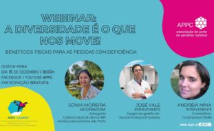 Cartaz de divulgação da iniciativa. Além das informações contantes na publicação, o cartaz apresenta as imagens dos três participantes. Cartaz com fundo azul claro e duas zonas laterais (uma rosa, outra amarela). Indicação do sítio e redes sociais da APPC.