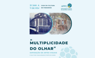 Cartaz de divulgação da iniciativa. Fundo azul claro e informações já constantes na publicação. Logótipo dos 50 anos da APPC e duas imagens estilizadas do que aparenta ser um elétrico a circular numa rua. Logótipo da Junta de Freguesia de Paranhos.